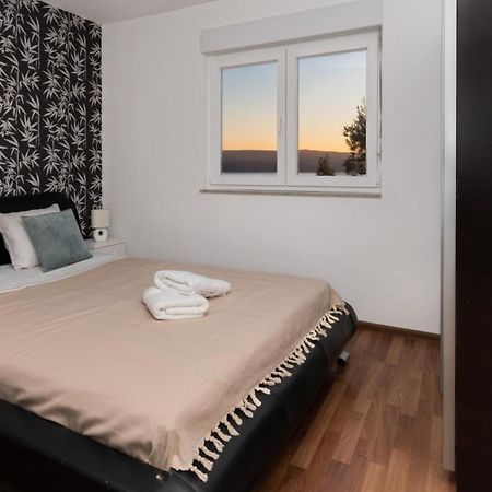 Sunny Hill Apartments With Rooftop Pool سيلينا المظهر الخارجي الصورة