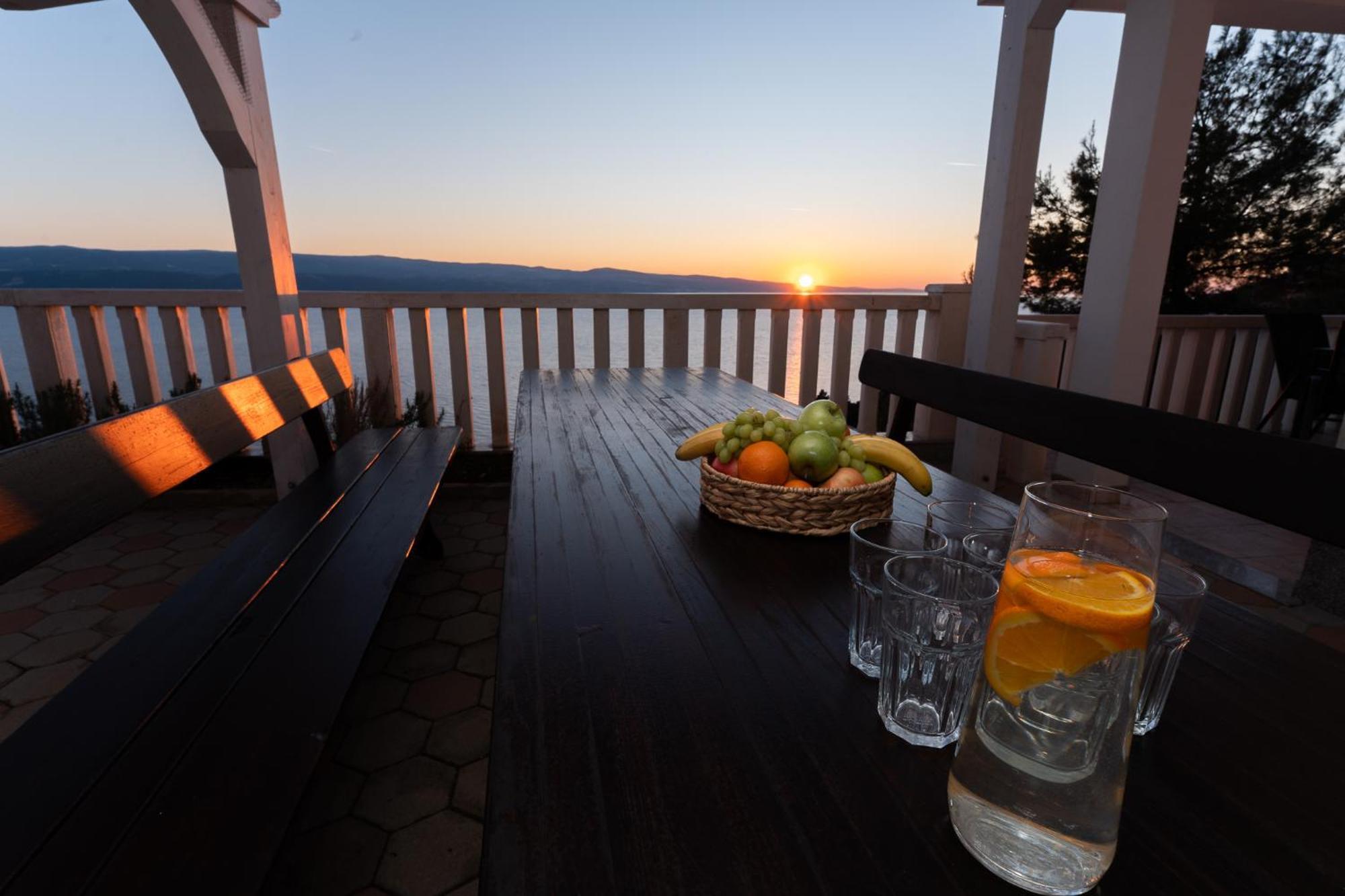 Sunny Hill Apartments With Rooftop Pool سيلينا المظهر الخارجي الصورة