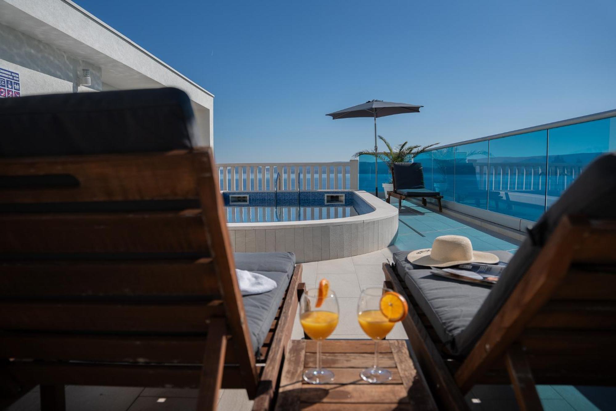 Sunny Hill Apartments With Rooftop Pool سيلينا المظهر الخارجي الصورة