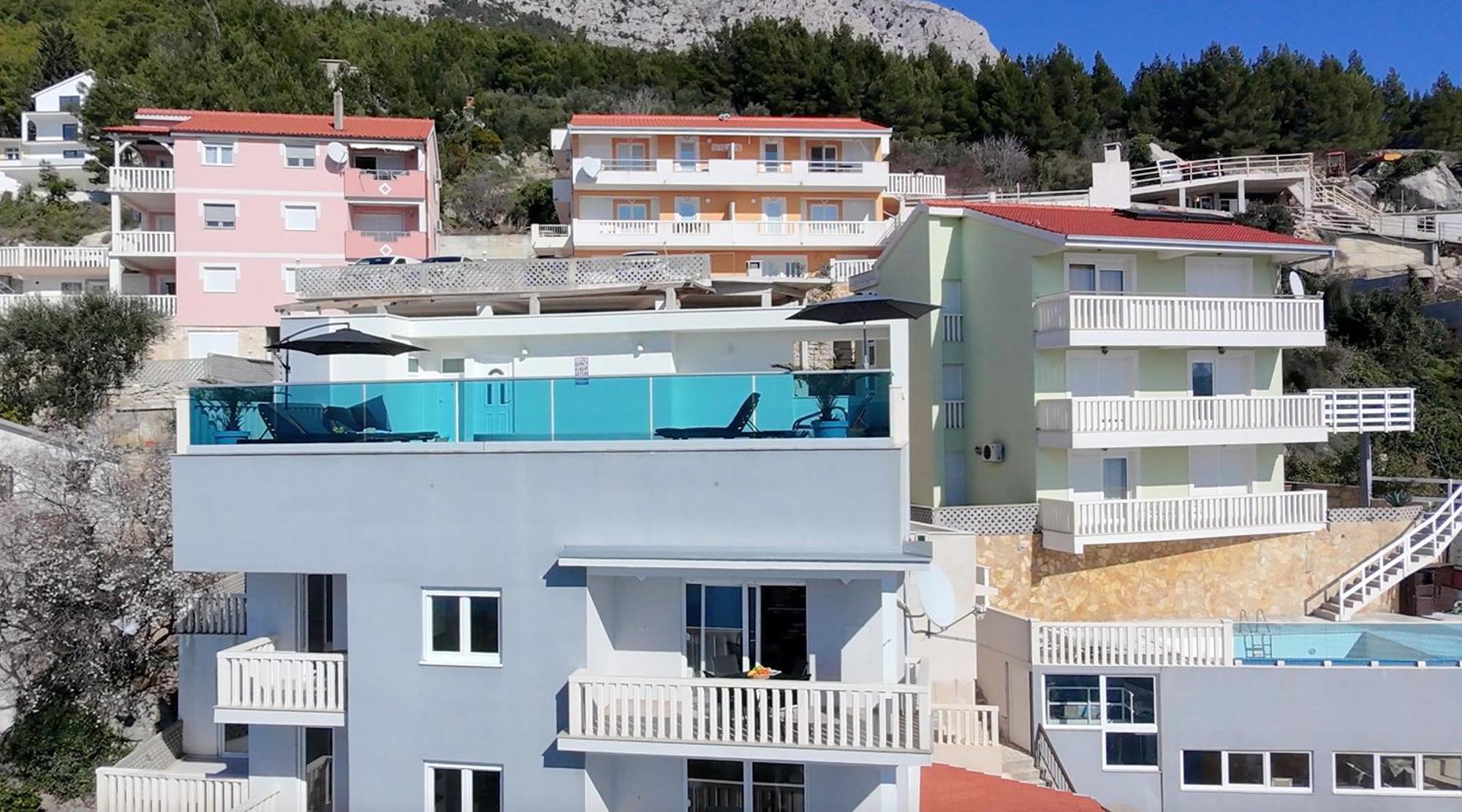 Sunny Hill Apartments With Rooftop Pool سيلينا المظهر الخارجي الصورة